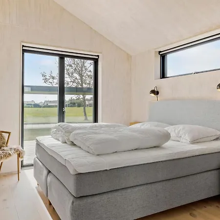 בית נופש 3 Bedroom Lovely In